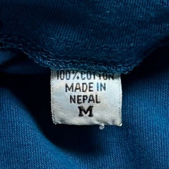 Unbranded Blue Floral Embroidered Bell Sleeve Top Artsy Bohemian Peasant M - Picture 10 of 12